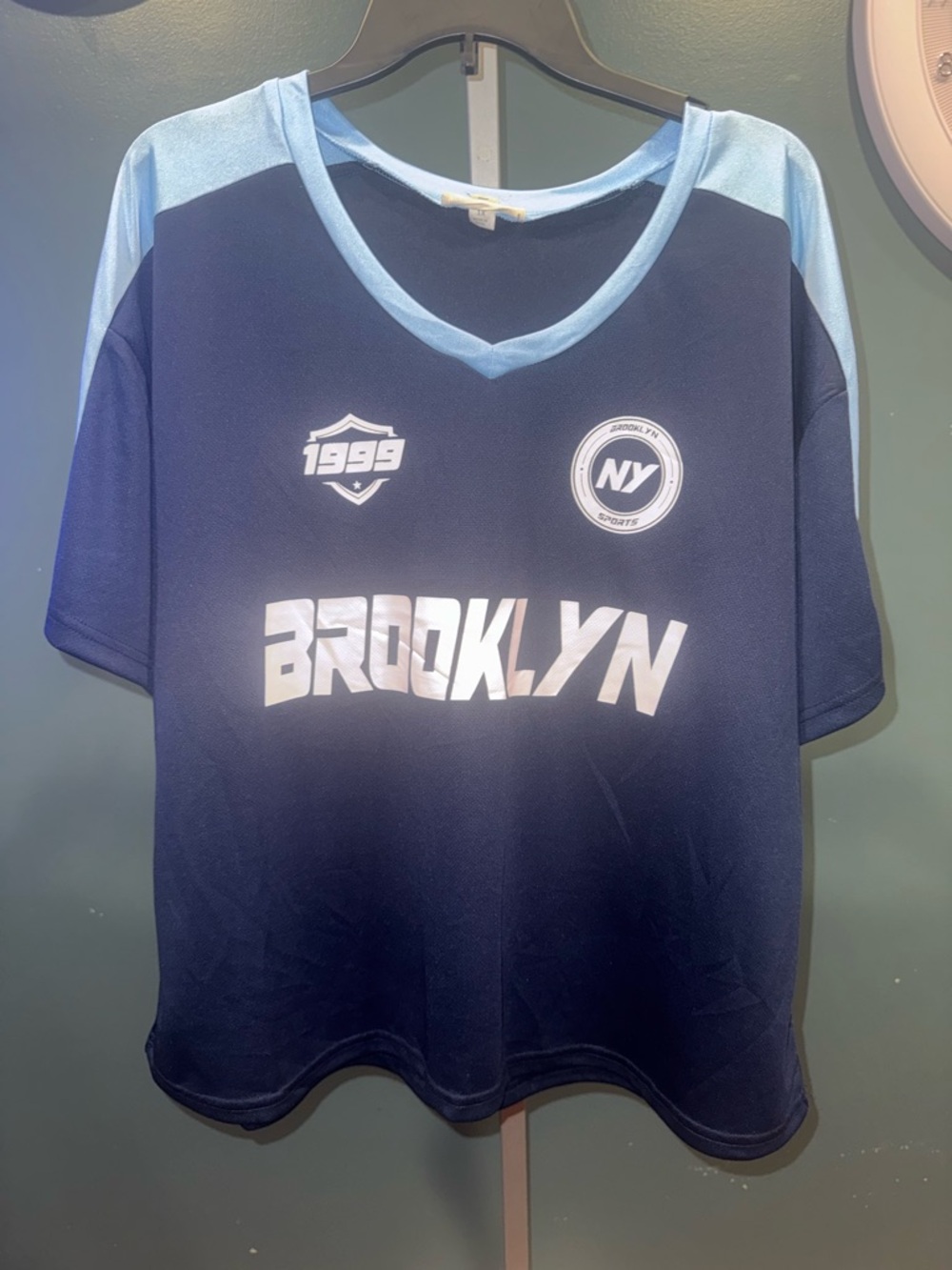 Brooklyn V-Neck Sports Jersey in Navy and Light Blue